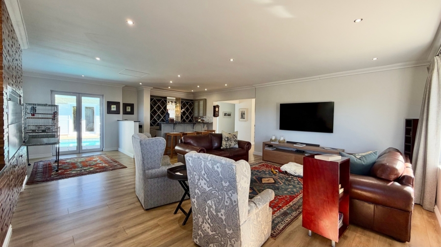 Commercial Property for Sale in Stellenbosch Farms Western Cape
